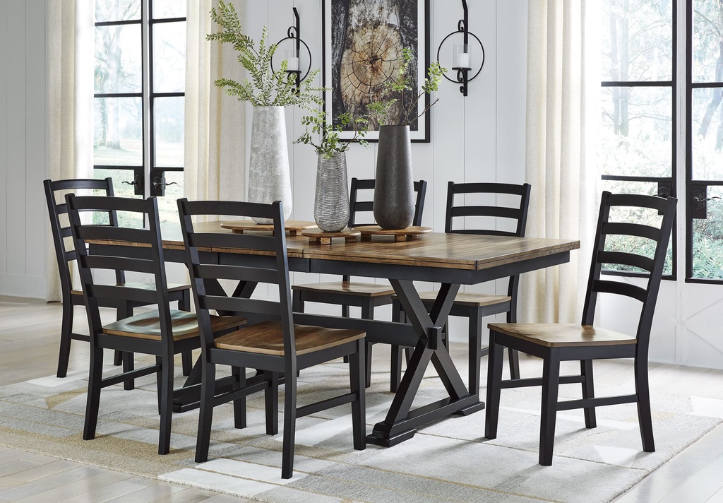Ashley Wildenauer - Rectangular Dining Room Ext Table - Black/Brown