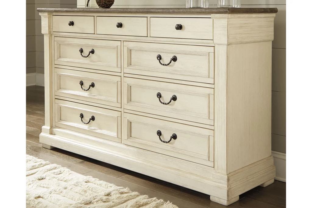 Ashley Bolanburg Dresser