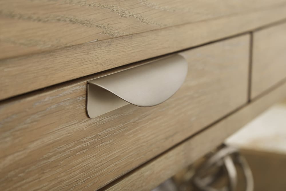 Ashley Rencott	RECTANGULAR COCKTAIL TABLE